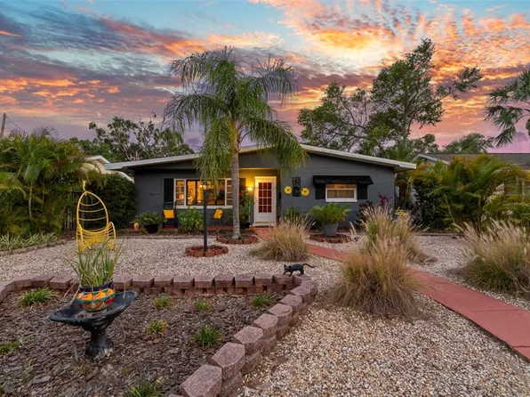 230 32nd Ave N, Saint Petersburg, FL 33704