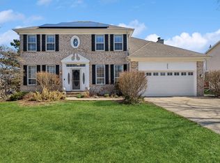 2009 Victoria Rd, Mundelein, IL 60060