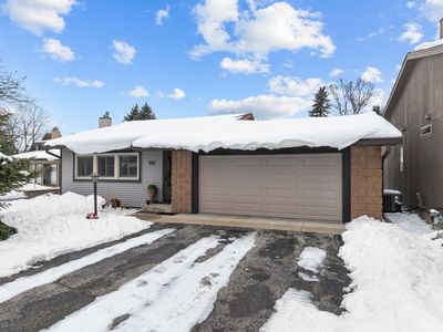 986 Solar Pkwy, Neenah, WI, 54956