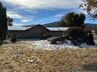 24000 Basin Harbor Ct, Tehachapi, CA 93561