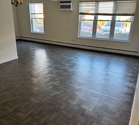 4th image of 1 Riverview Ct #1