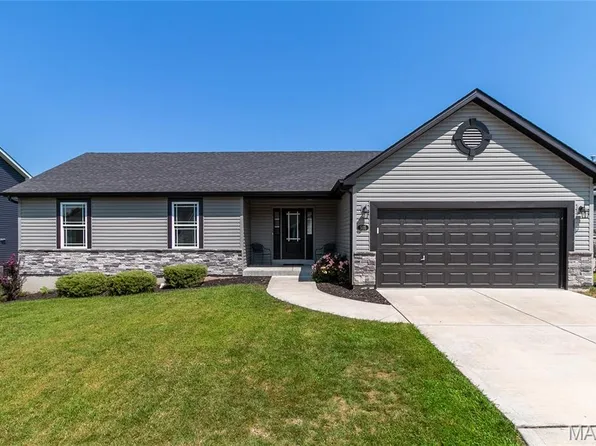 505 Lakewood Dr, Moscow Mills, MO 63362