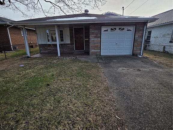 3rd image of 121 W Reynolds Ave