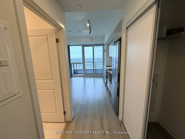 395 Bloor St E #4808 — Photo 2