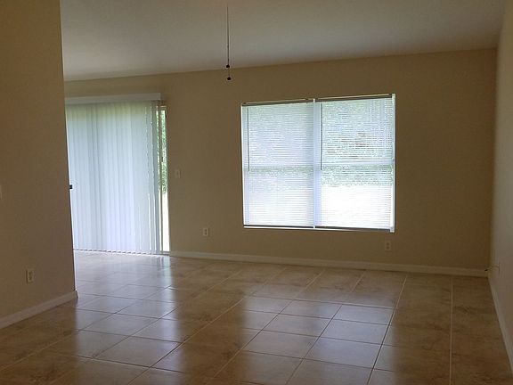 3rd image of 326 Justice Ave #0