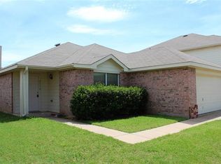 2112 Laughlin Rd, Fort Worth, TX 76177