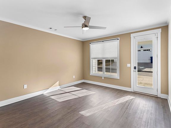 4th image of 221 Banksia Rd