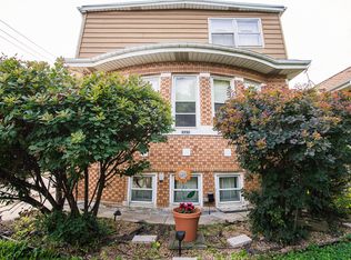 3220 N Plainfield Ave, Chicago, IL