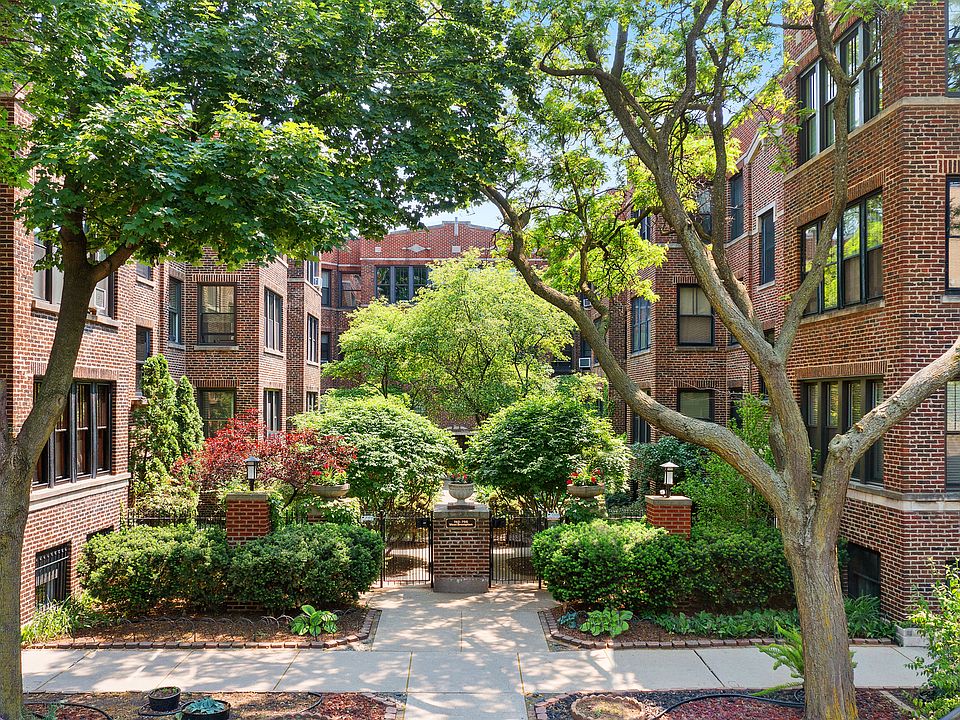 1st image of 743 W Brompton Ave #G