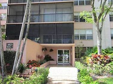 5th image of 3821 Environ Blvd APT 609