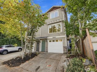 5252 12th Avenue NE #B, Seattle, WA 98105