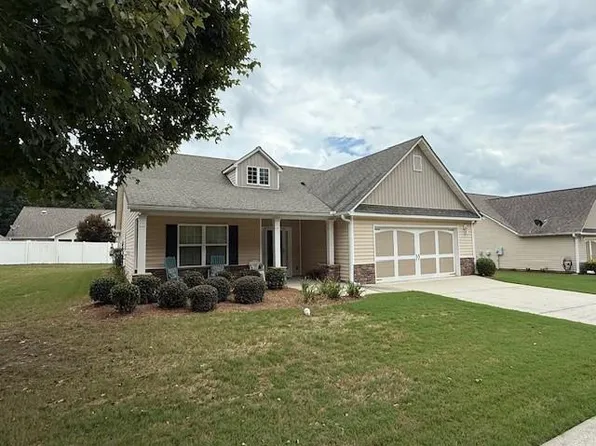 245 Briarcrest Dr, Jefferson, GA 30549