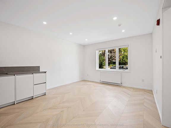 3rd image of 1340 Avenue Rd #1A