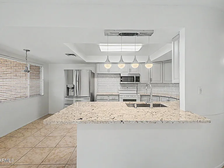 3734 E Montecito Ave — Photo 14