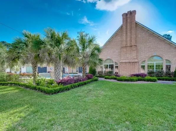 12445 Memorial Dr, Houston, TX 77024