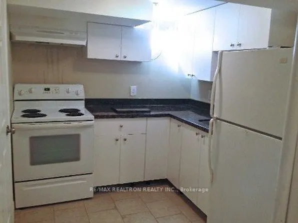 58 Finch Ave E, Toronto, ON M2N 4R3
