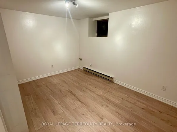 150 Albany Ave #Basement, Toronto, ON M5R 3C4