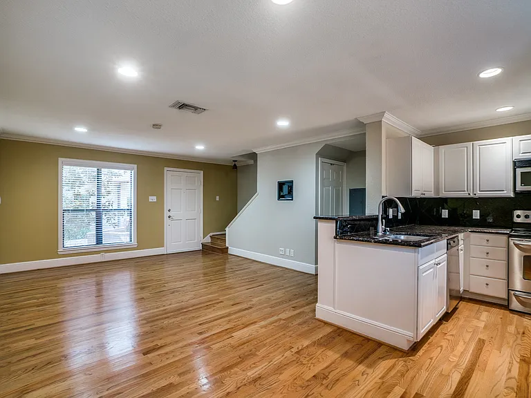 4118-bowser-ave-dallas-tx-b-High-Res-6_04292020