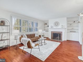 1126 Pine Hill Rd, Mc Lean, VA 22101