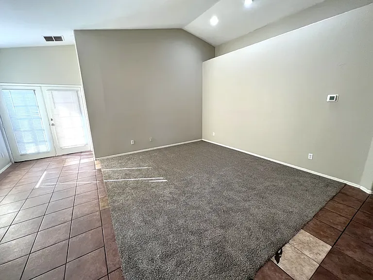 6342 W Hilton Ave — Photo 3