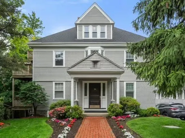 36 Cummings Rd APT 4, Brighton, MA 02135