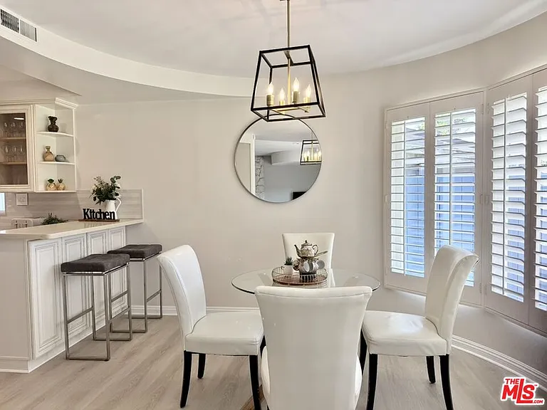 6605 S Sherbourne Dr — Photo 15
