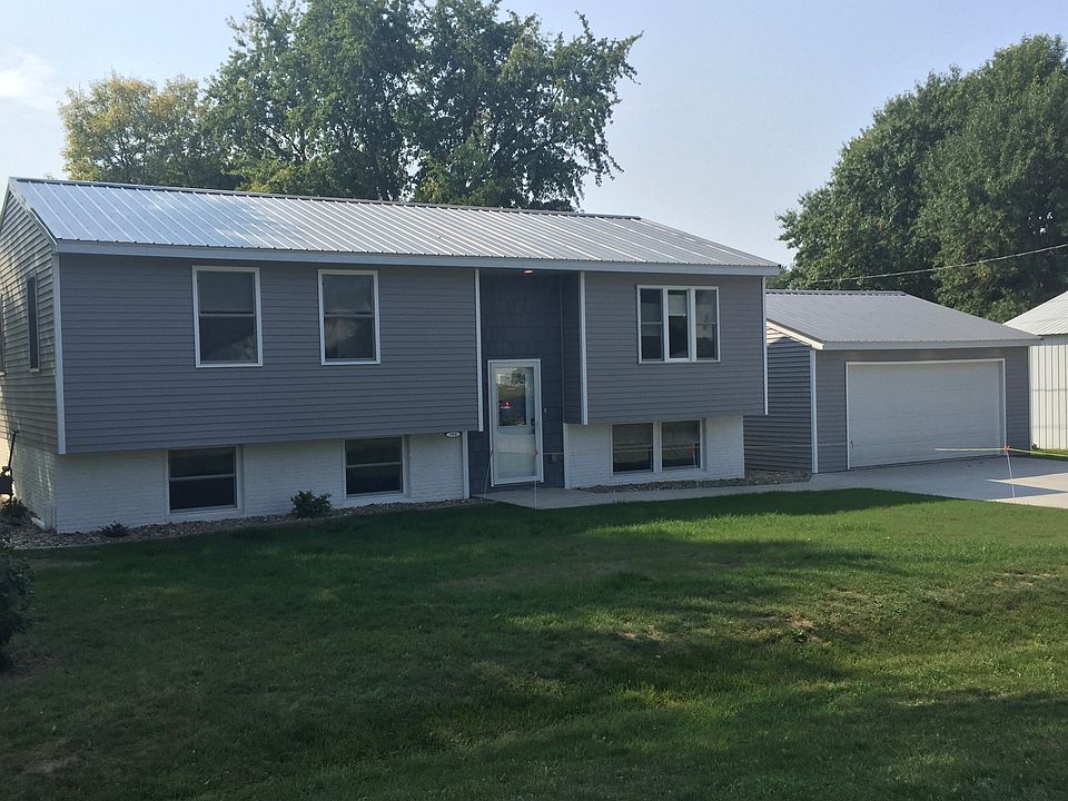 1st image of 106 E Dawn St