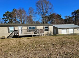 1038 S Old Sevierville Pike, Seymour, TN 37865