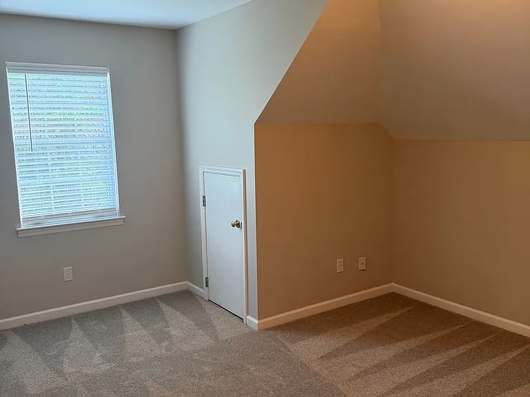 8900 Fox Glen Dr — Photo 35