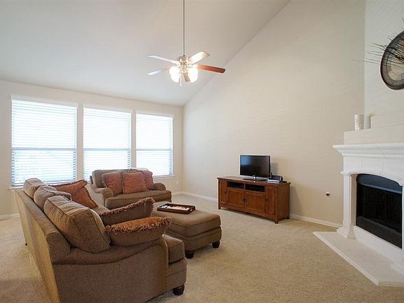 5th image of 1157 Litchfield Ln