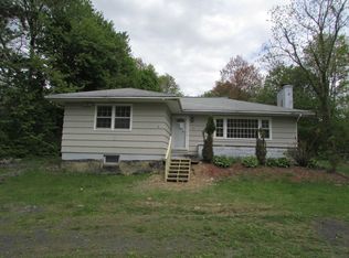 90 Mountainview Ave, Newburgh, NY 12550