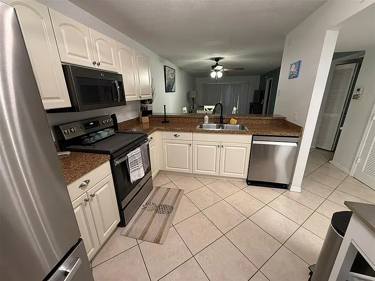 175 Kings Hwy #1127 — Photo 3