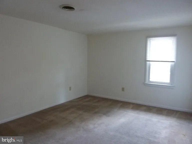 809 Logan St #2B — Photo 16