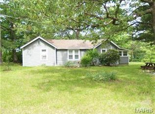 10402 Stone Ridge Rd, Bourbon, MO 65441
