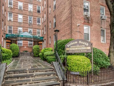 2102 Holland Avenue #6D, Bronx, NY, 10462