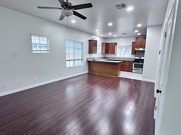 5th image of 9257 Ramona St