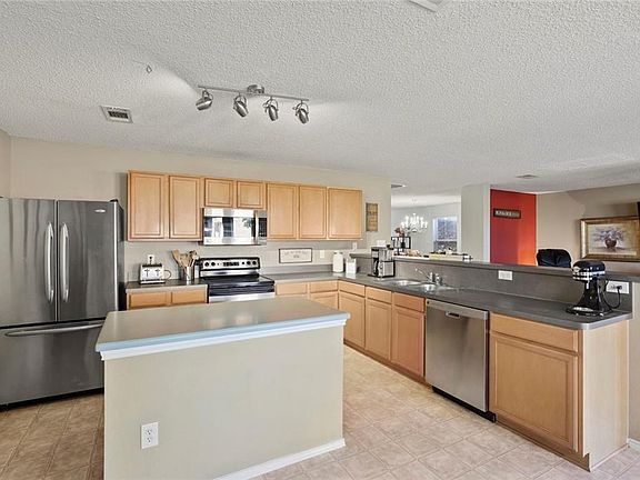 3rd image of 4413 Fox Meadows Ln