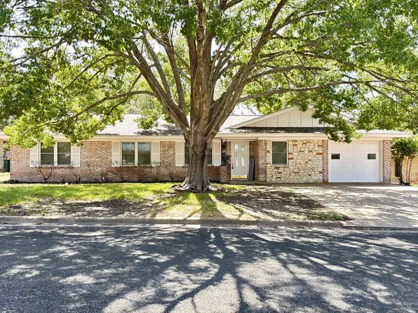 2512 Lowrey Dr, Gatesville, TX 76528