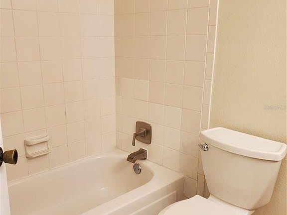 5th image of 3032 Parkway Blvd APT 106