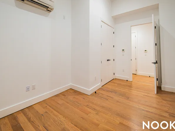 228 North Seventh Street image 7 of 14