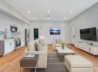 19442 Strathern St #19438, Reseda, CA 91335