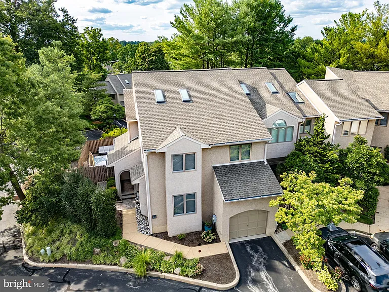 42 Greythorne Woods Cir — Photo 34