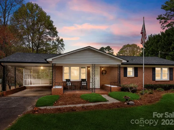 108 Sherwood Dr, Bessemer City, NC 28016