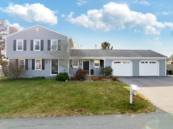 127 Sheraton Ave, Somerset, MA 02725