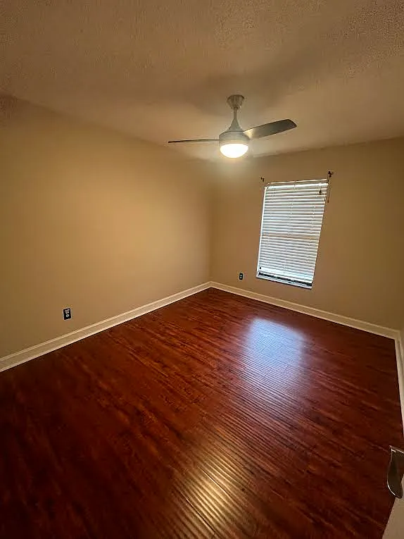 4 bed, 1681 sqft, $800 — Photo 4