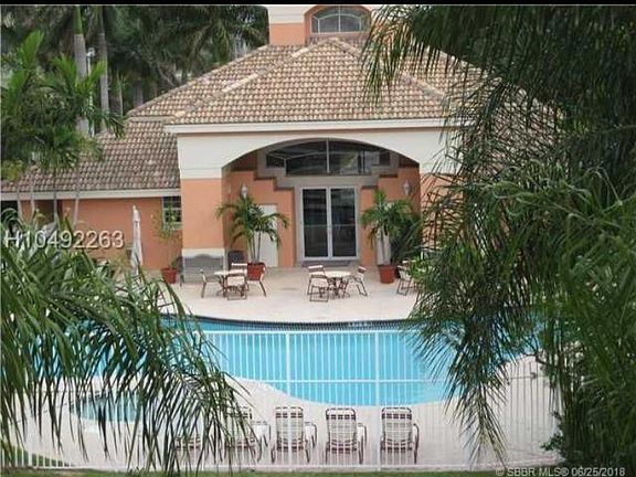 3rd image of 6900 SW 39th St APT 310
