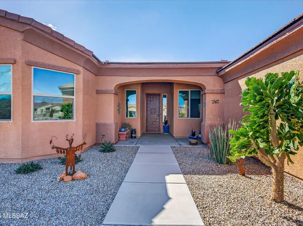 837 W Bosch Dr, Green Valley, AZ 85614