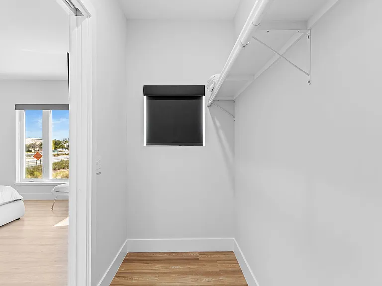 3304 SW 49th Ter — Photo 15
