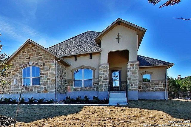 1st image of 2135 Oakwood Holw