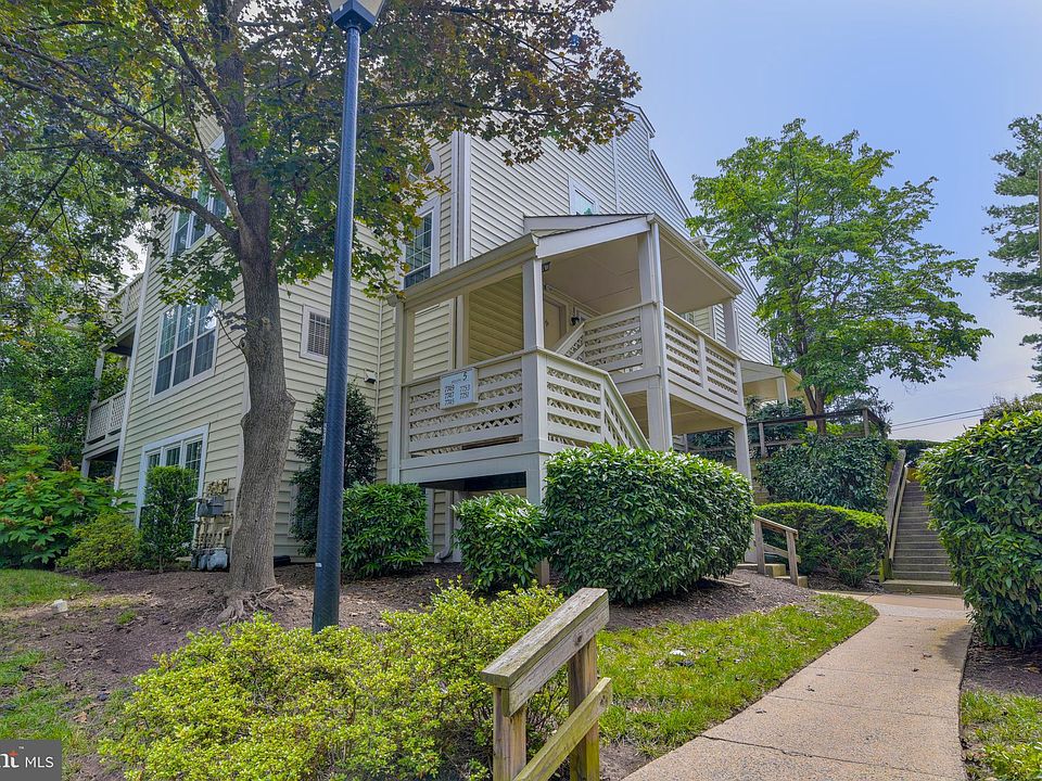 1st image of 7745 Willow Point Dr #7745